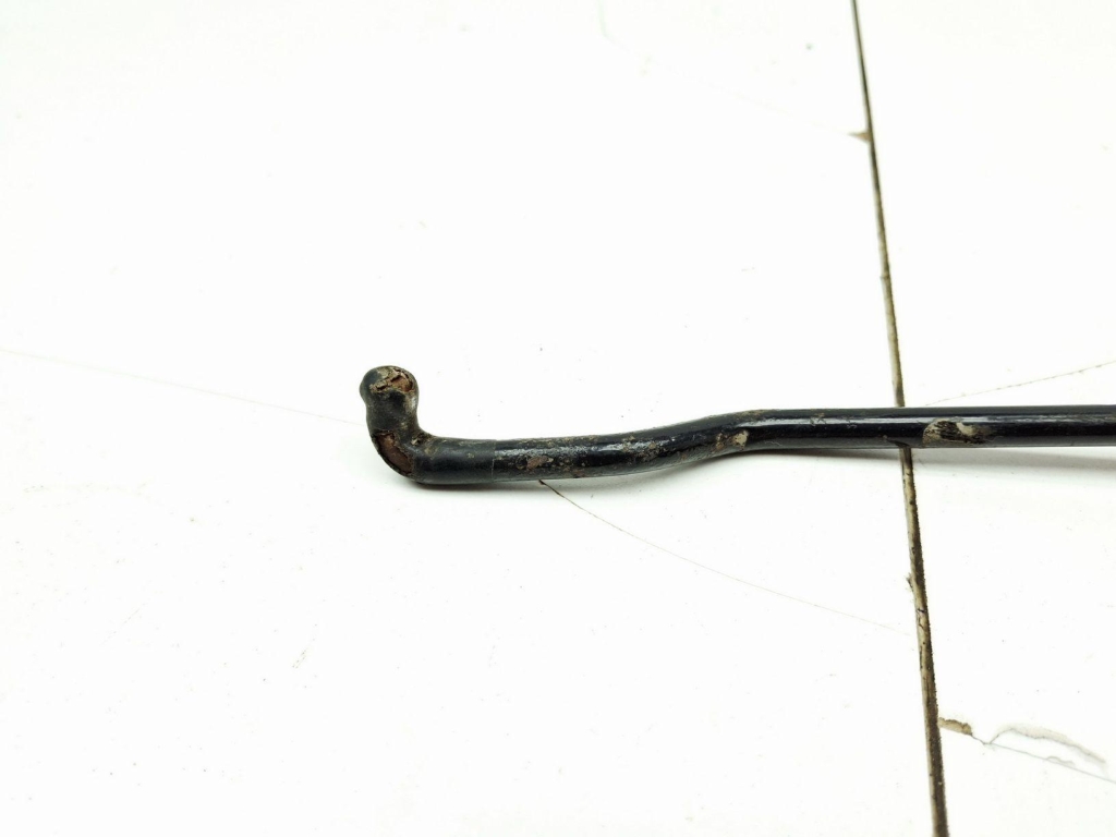 Держатель капота, 500 рублей, Пермь