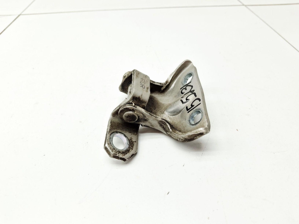 Петля двери задней правой верхняя, 500 рублей, Пермь