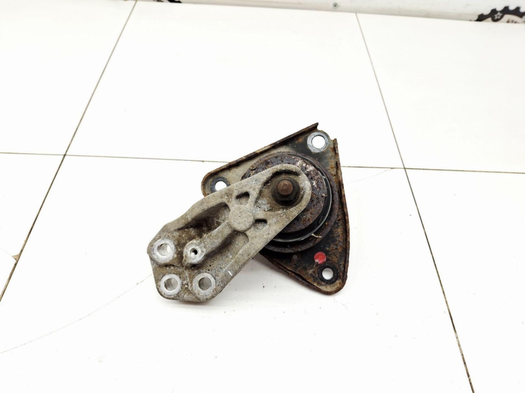 Опора двигателя правая, 1000 рублей, Пермь