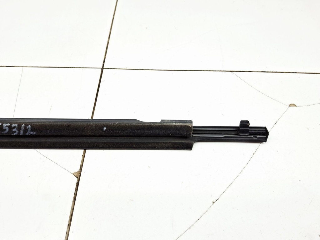 Накладка стекла заднего правого, 1000 рублей, Пермь