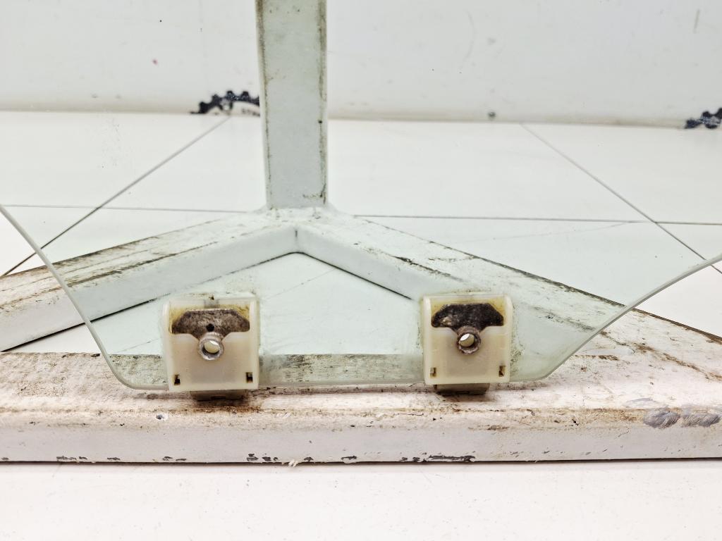 Стекло двери передней правой, 1500 рублей, Пермь