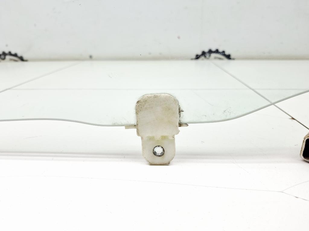 Стекло двери передней левой, 2000 рублей, Пермь