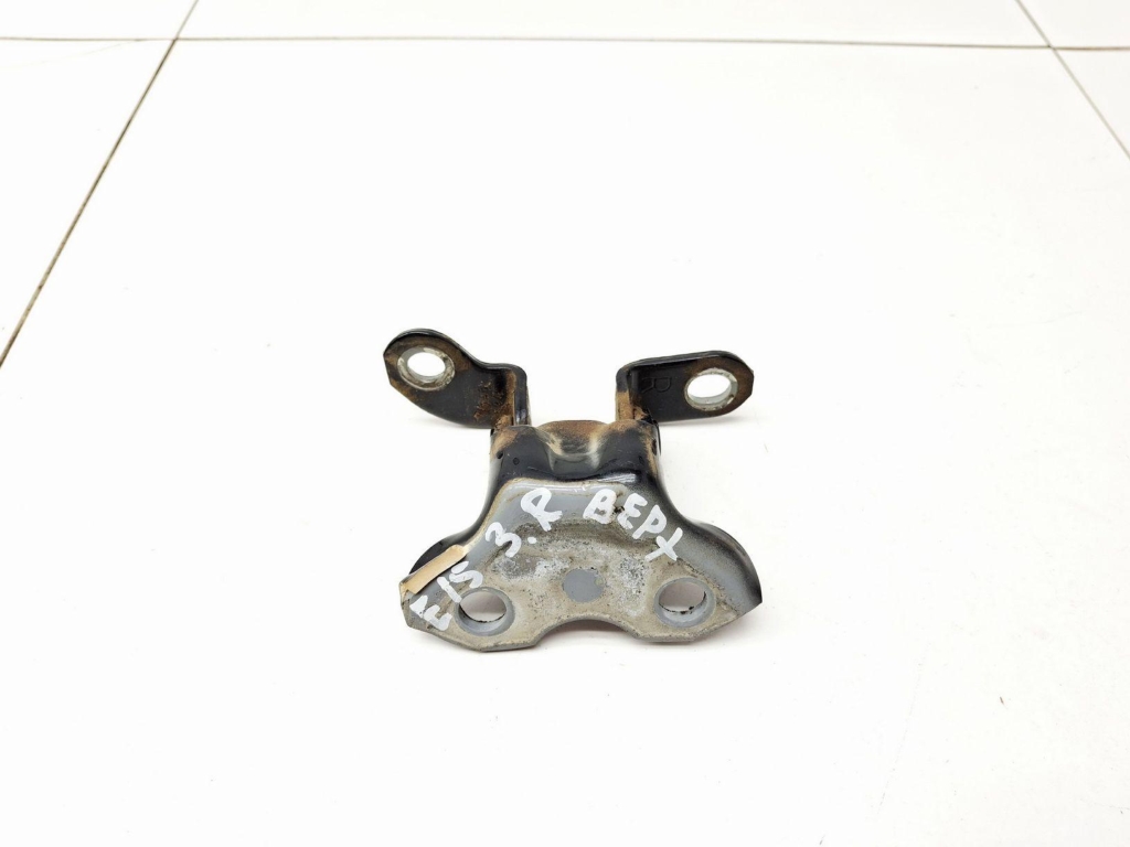 Петля двери задней правой верхняя, 500 рублей, Пермь