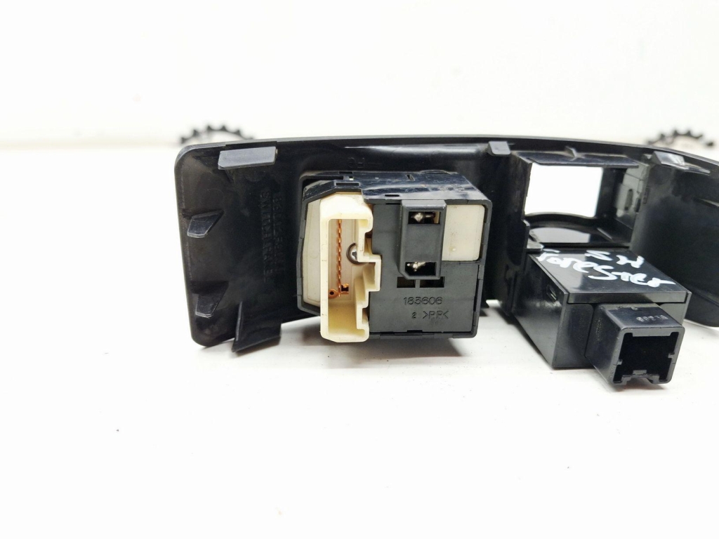 Переключатель регулировки зеркала, 1000 рублей, Пермь