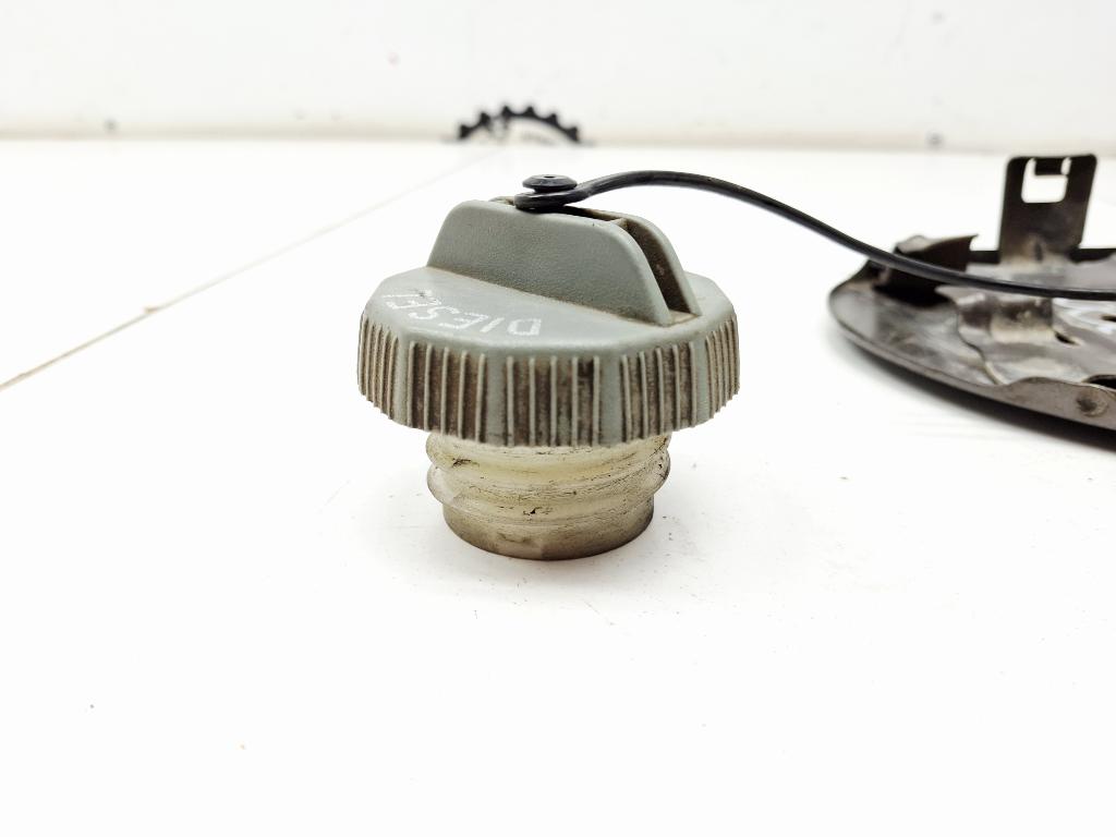 Лючок бензобака, 1000 рублей, Пермь