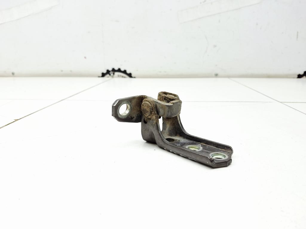 Петля двери задней левой нижняя, 500 рублей, Пермь