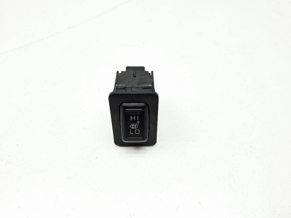 Кнопка обогрева сидений, 1000 рублей, Пермь