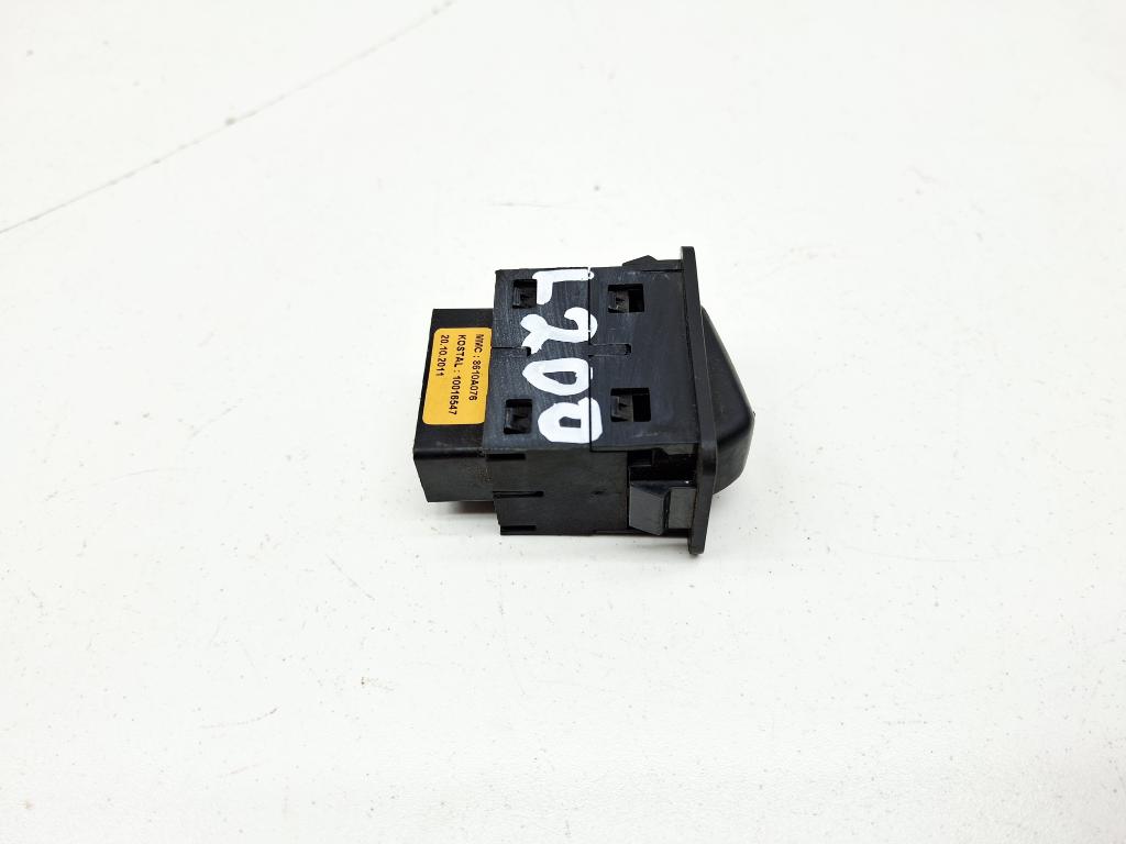 Кнопка обогрева сидений, 1000 рублей, Пермь