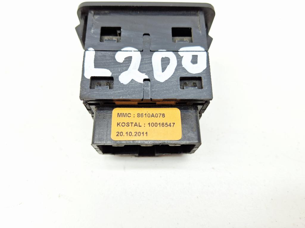 Кнопка обогрева сидений, 1000 рублей, Пермь