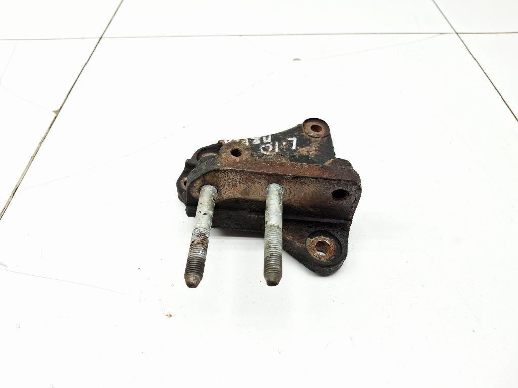 Кронштейн двигателя правый, 500 рублей, Пермь