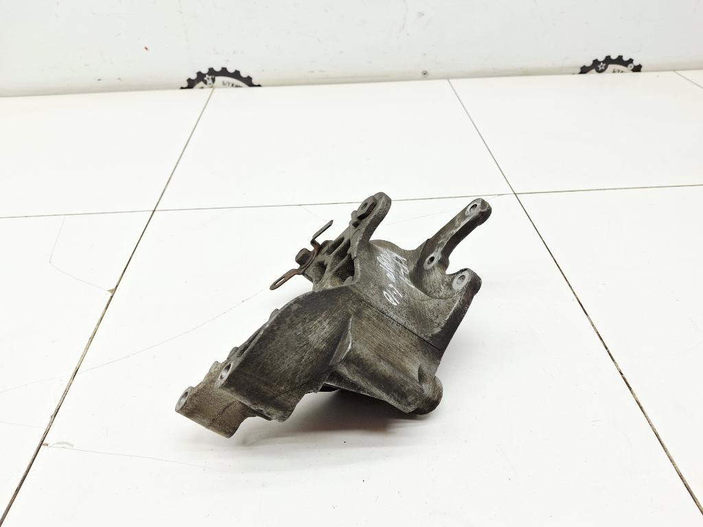 Кронштейн гидроусилителя, 500 рублей, Пермь