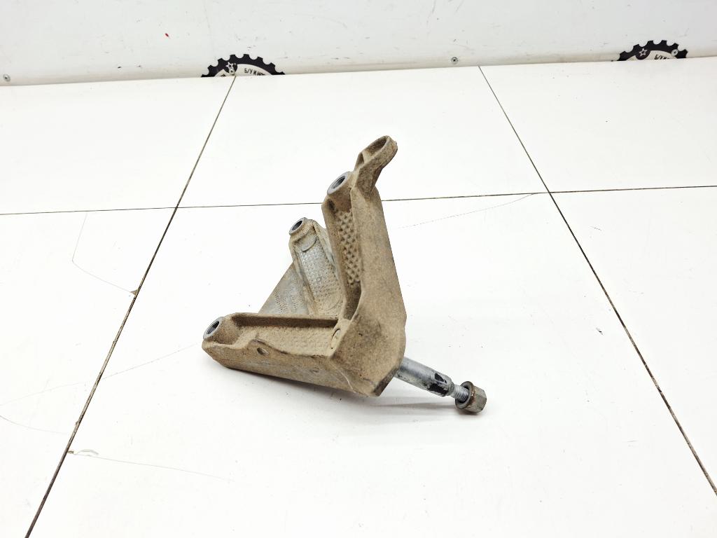 Кронштейн КПП, 1000 рублей, Пермь