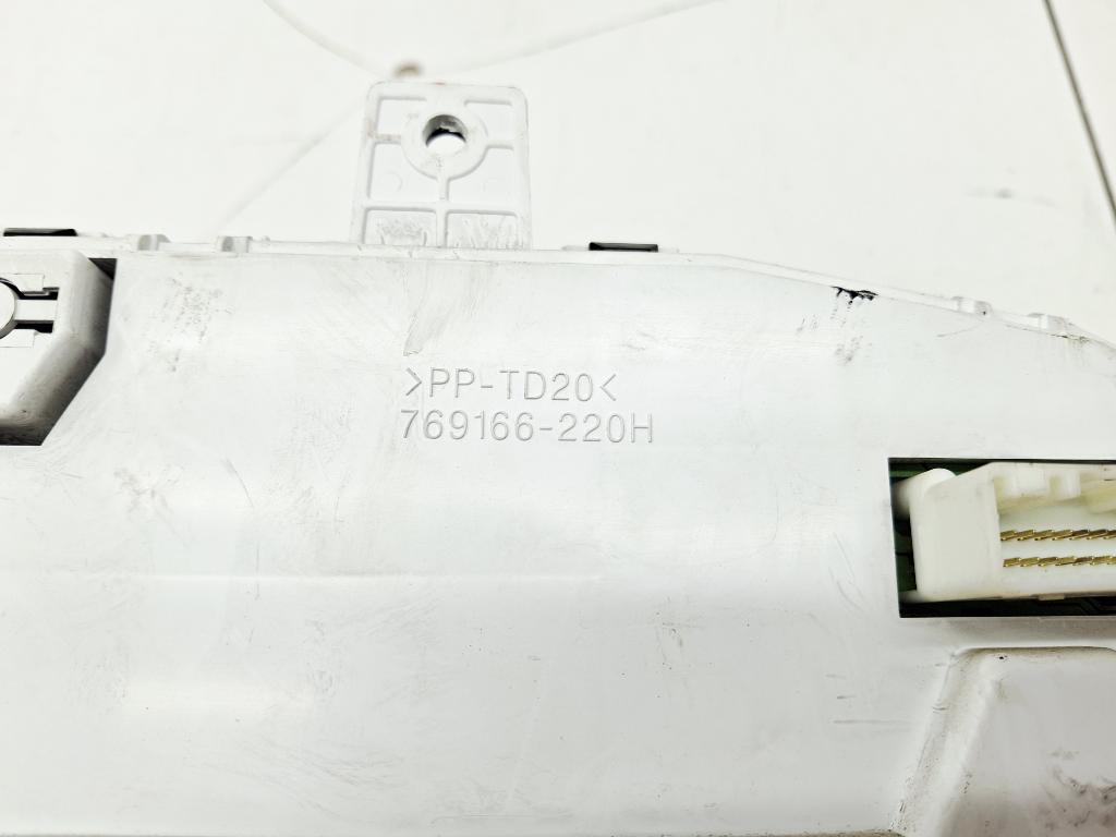 Панель приборов, 2000 рублей, Пермь