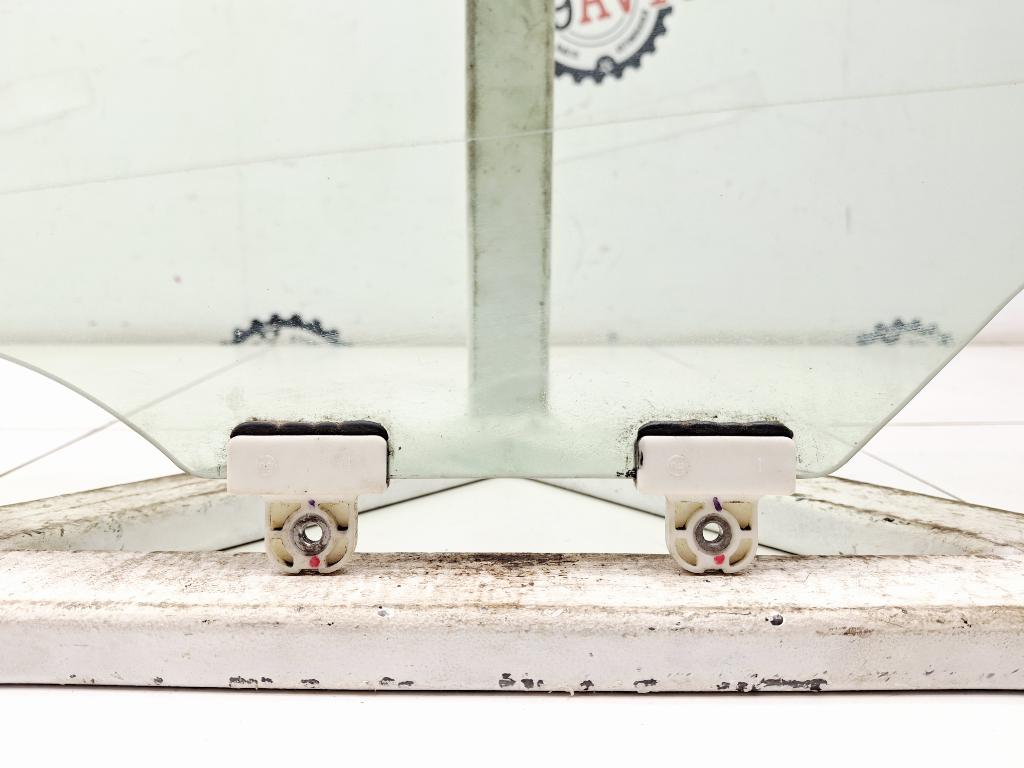 Стекло двери задней правой, 1500 рублей, Пермь