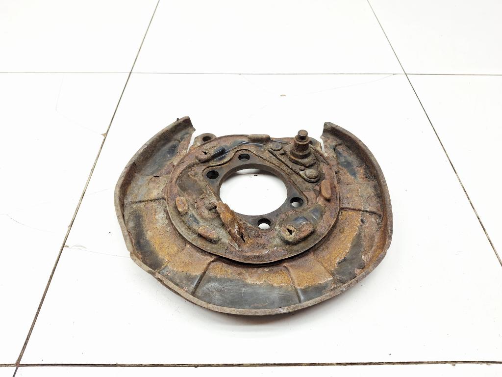 Щит опорный задний правый, 4000 рублей, Пермь