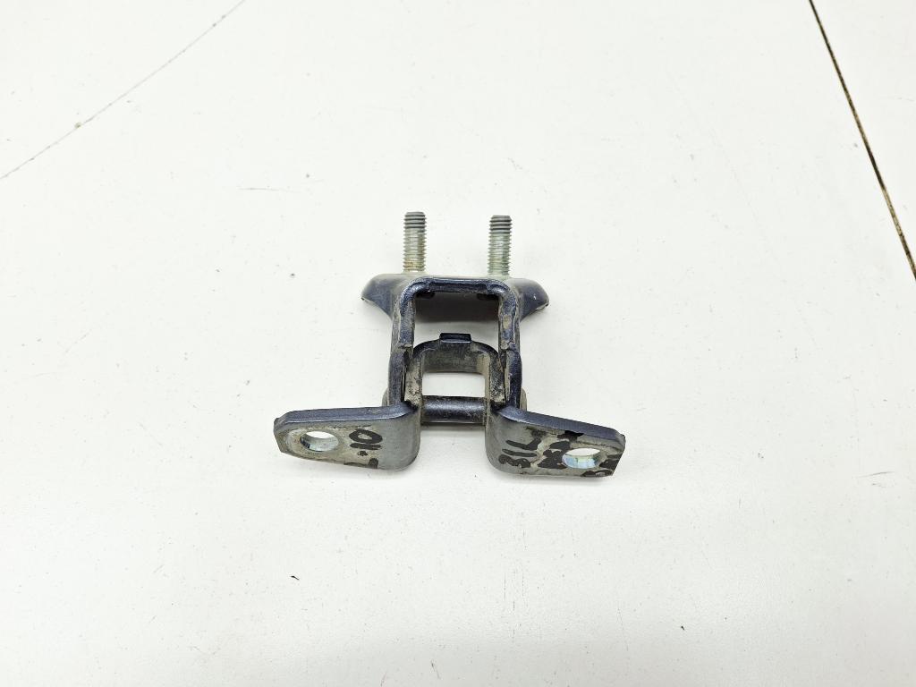 Петля двери задней левой верхняя, 500 рублей, Пермь