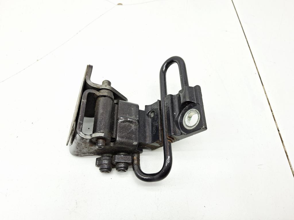 Петля двери задней правой нижняя, 1000 рублей, Пермь