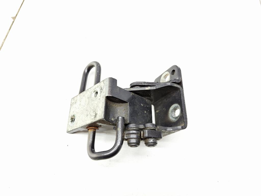 Петля двери задней правой нижняя, 1000 рублей, Пермь