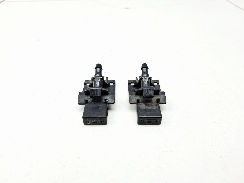 Форсунка омывателя лобового стекла, 1000 рублей, Пермь