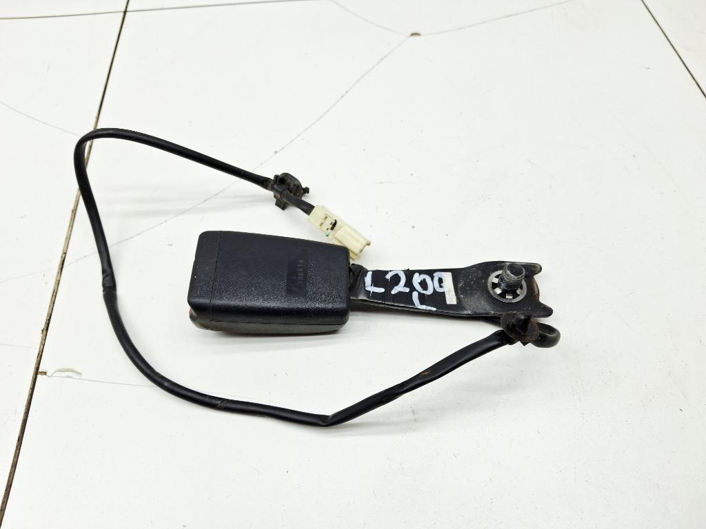 Ответная часть ремня безопасности, 1000 рублей, Пермь