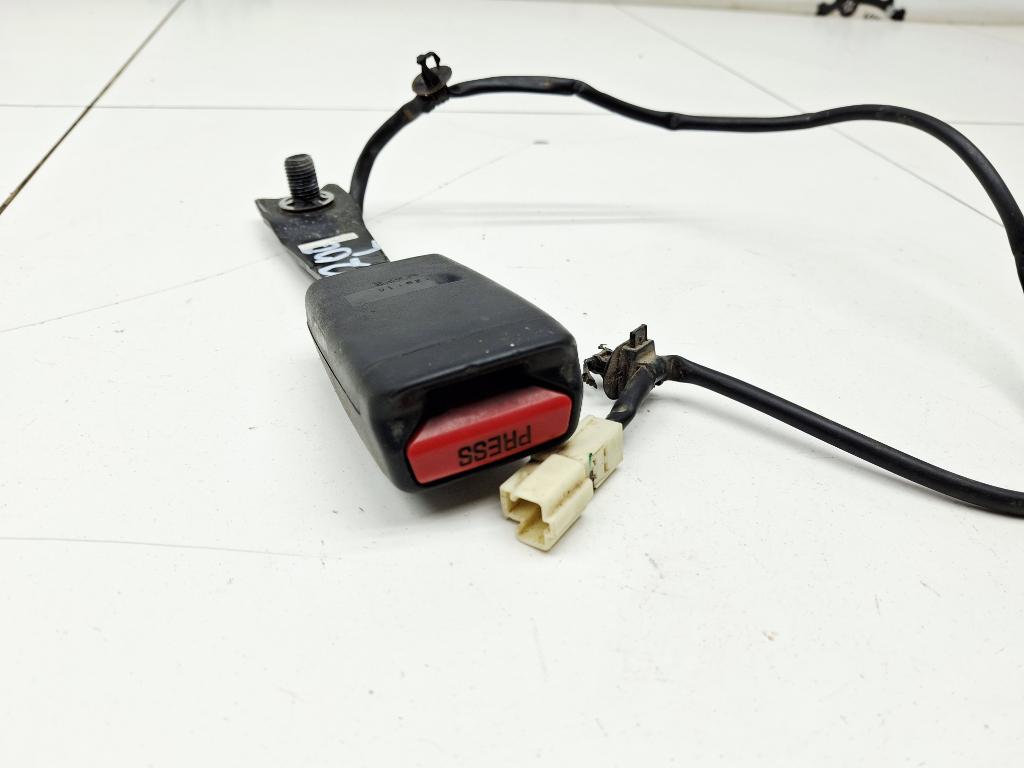 Ответная часть ремня безопасности, 1000 рублей, Пермь