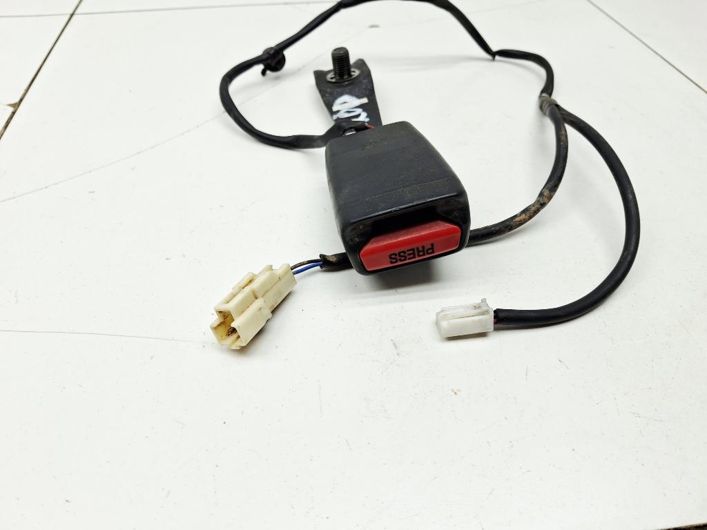 Ответная часть ремня безопасности, 1000 рублей, Пермь