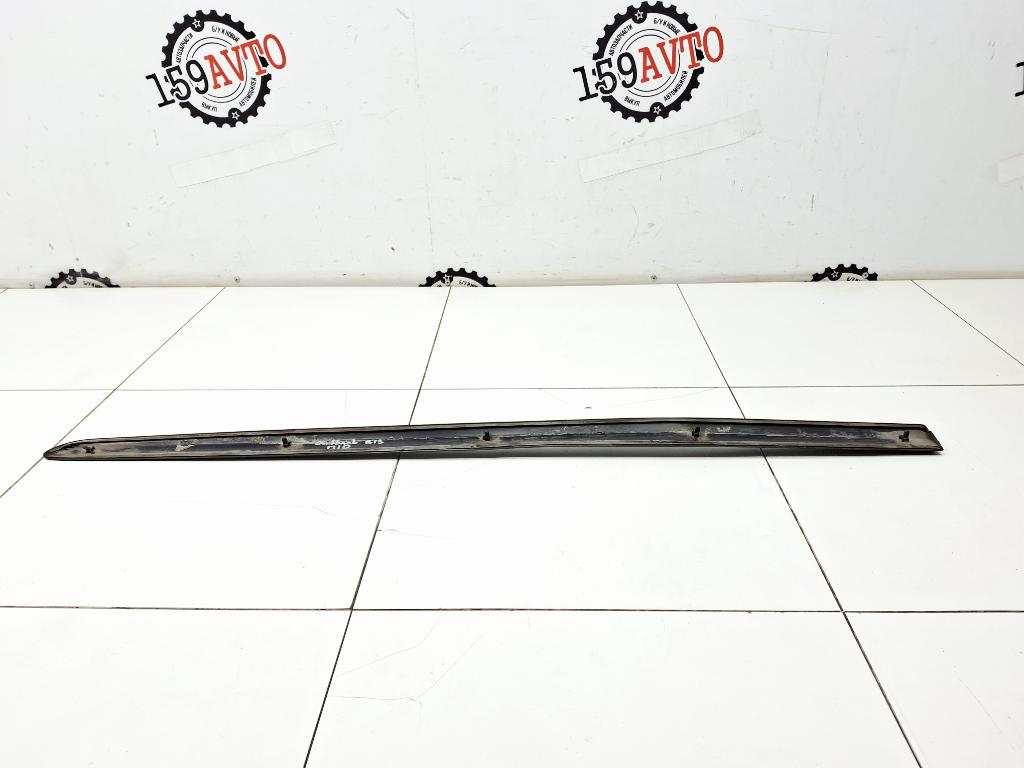 Молдинг передней правой двери, 500 рублей, Пермь