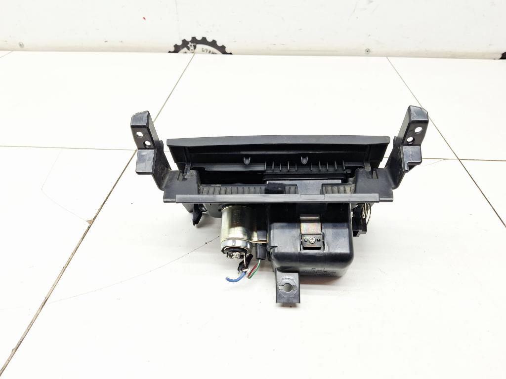 Пепельница передняя, 1000 рублей, Пермь