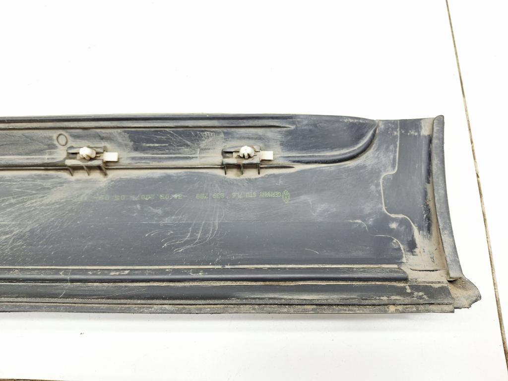 Накладка двери задней правой, 2000 рублей, Пермь