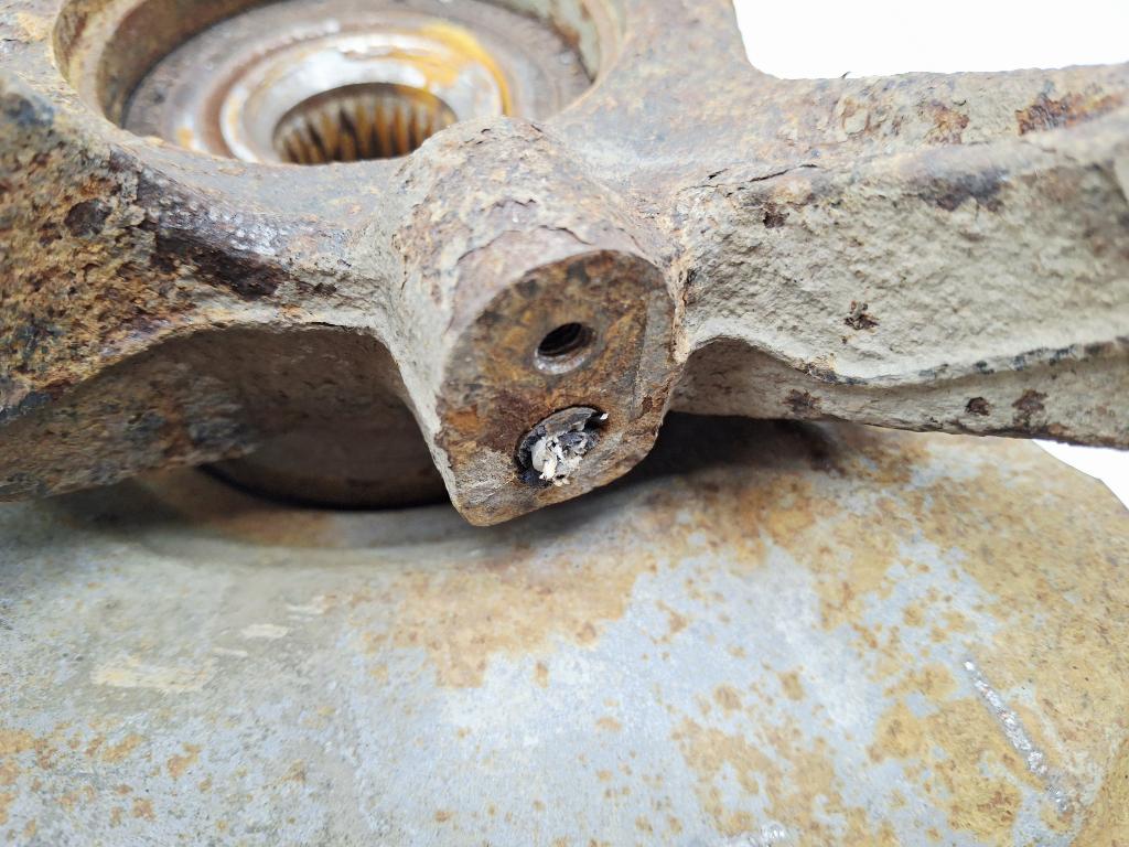 Кулак поворотный передний левый, 3000 рублей, Пермь