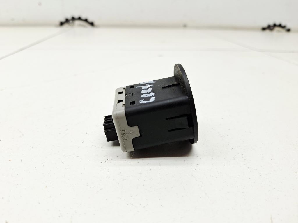 Выключатель, 500 рублей, Пермь