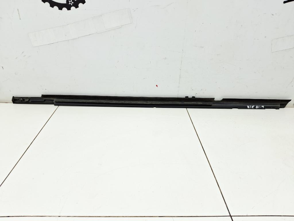 Накладка стекла заднего правого, 1000 рублей, Пермь