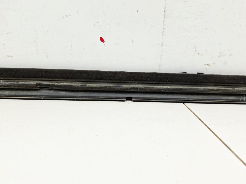 Накладка стекла переднего левого, 1500 рублей, Пермь