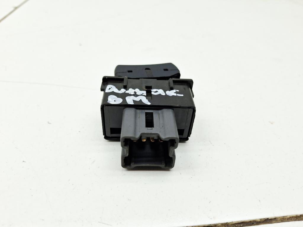 Кнопка обогрева сидений, 1000 рублей, Пермь