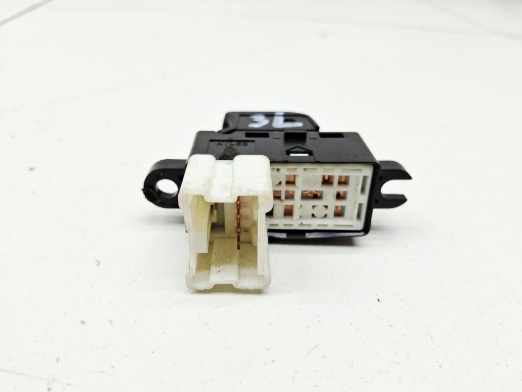 Кнопка стеклоподъемника, 500 рублей, Пермь