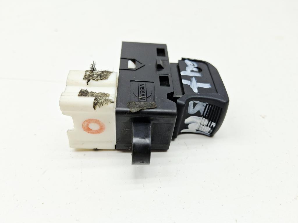 Кнопка стеклоподъемника, 500 рублей, Пермь