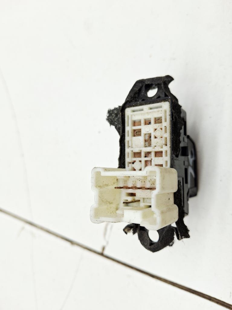 Кнопка стеклоподъемника, 500 рублей, Пермь