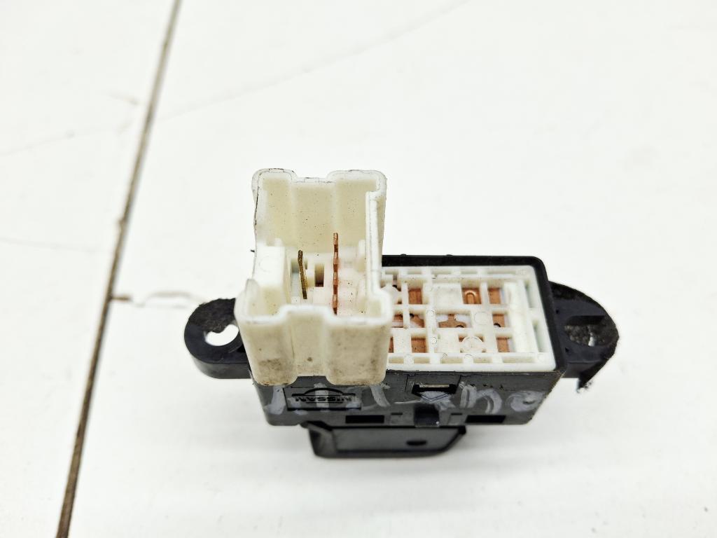 Кнопка стеклоподъемника, 500 рублей, Пермь