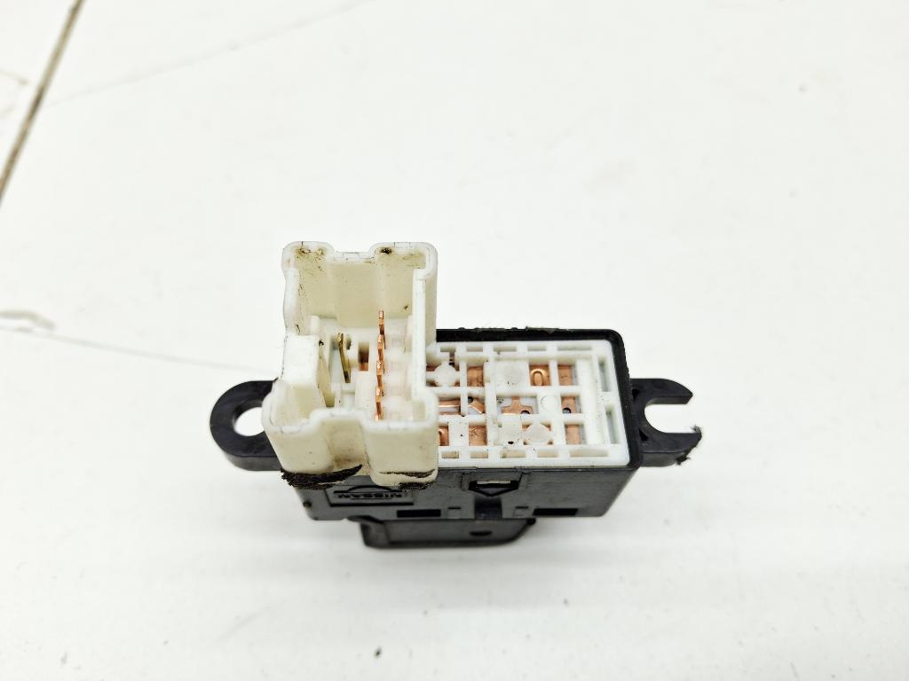 Кнопка стеклоподъемника, 500 рублей, Пермь