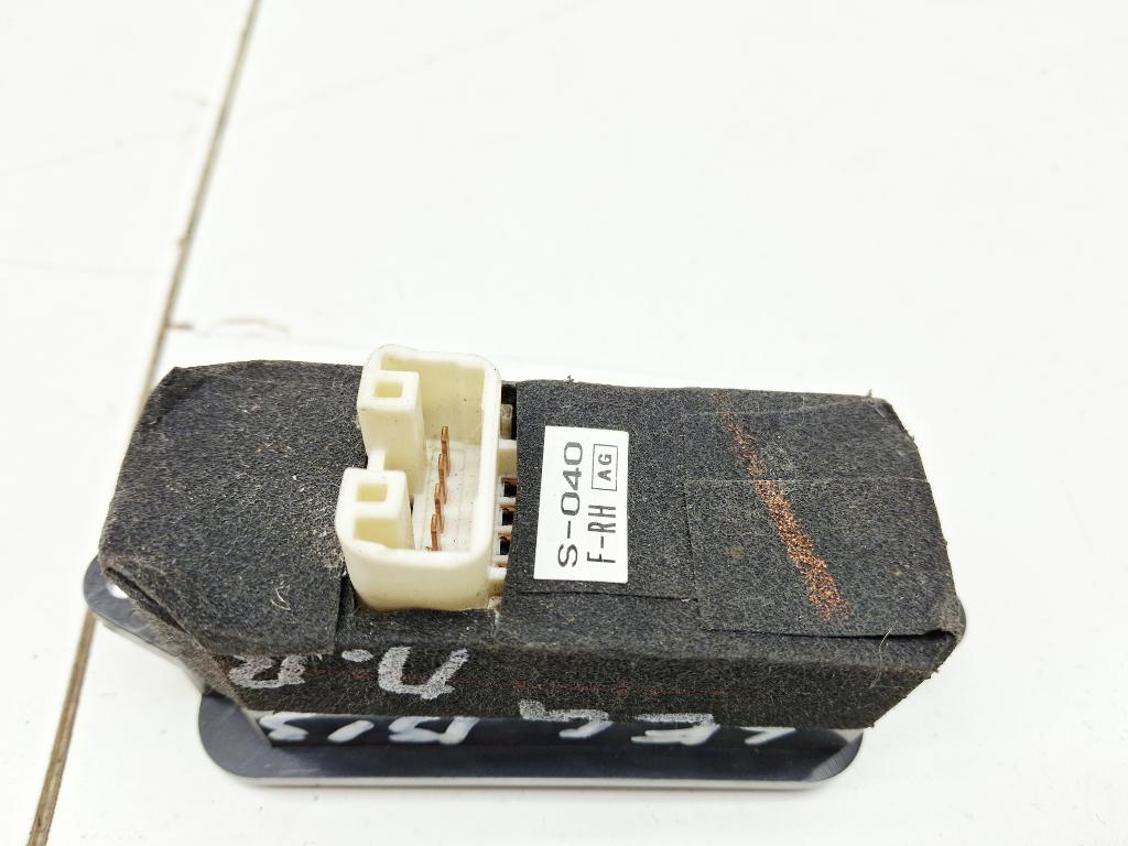 Кнопка стеклоподъемника, 500 рублей, Пермь