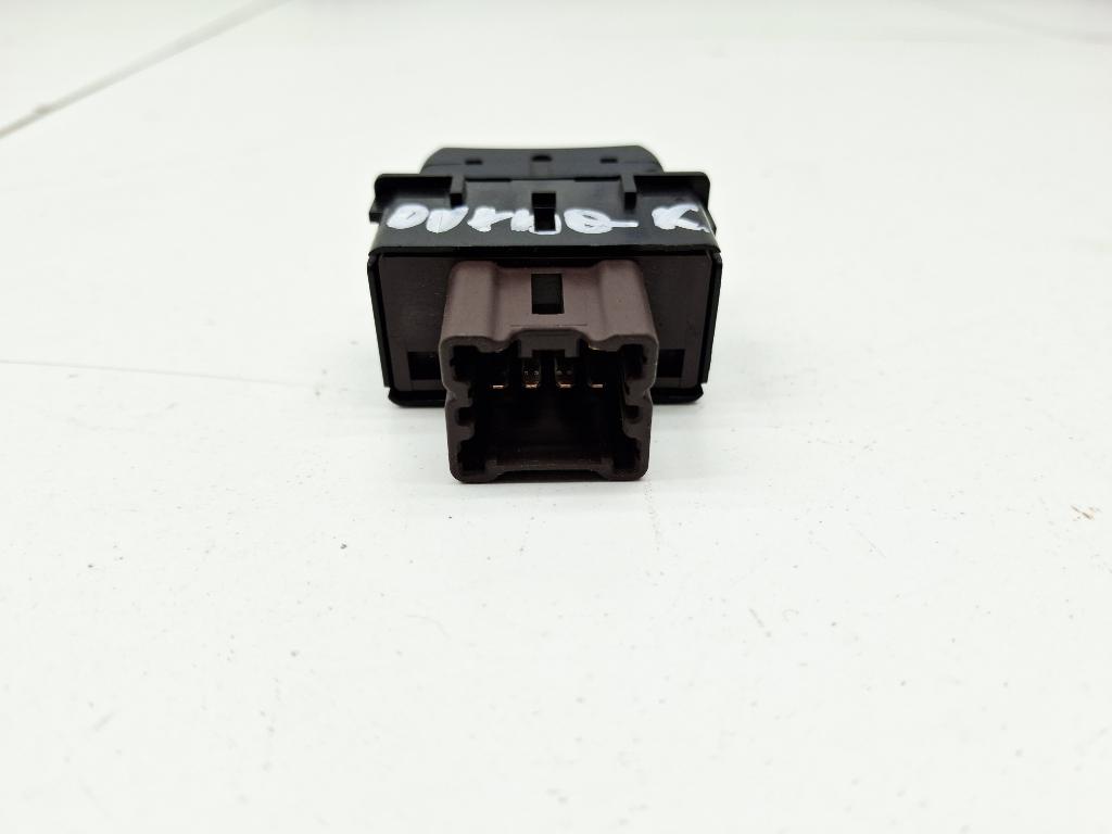 Кнопка обогрева сидений, 1000 рублей, Пермь