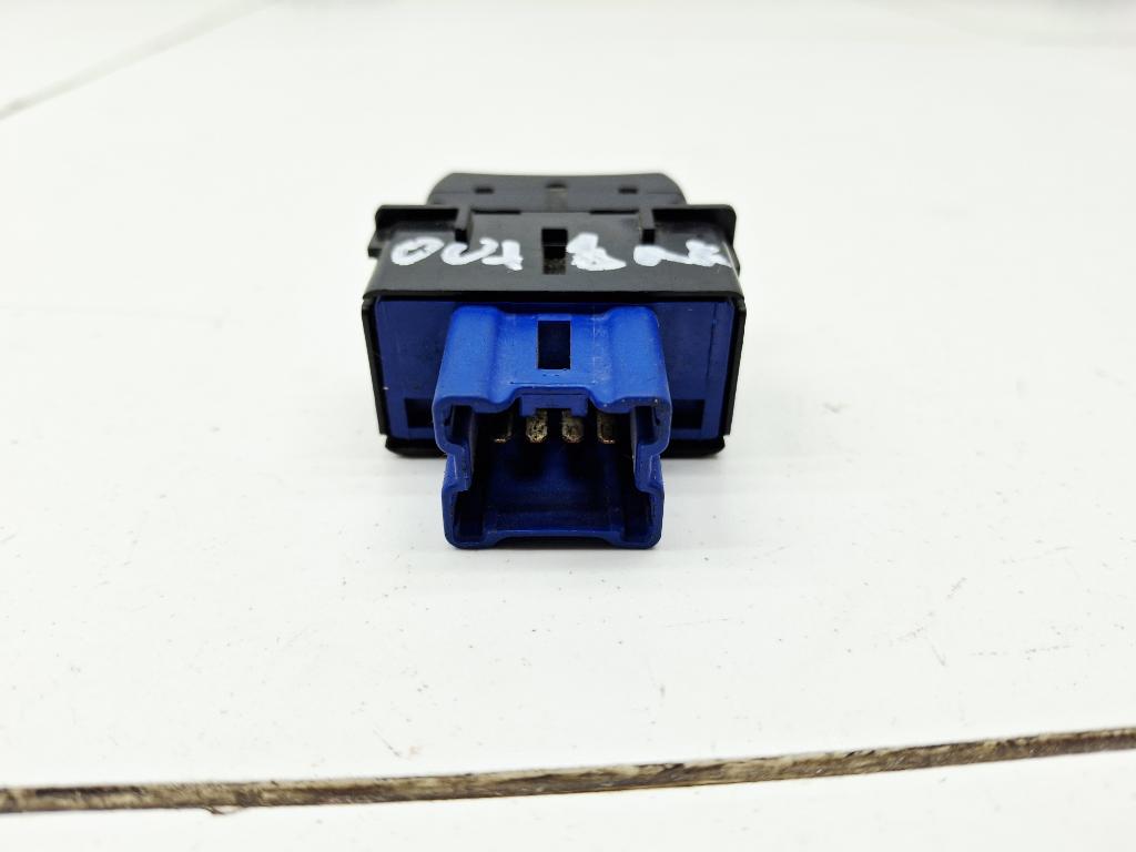 Кнопка обогрева сидений, 1500 рублей, Пермь