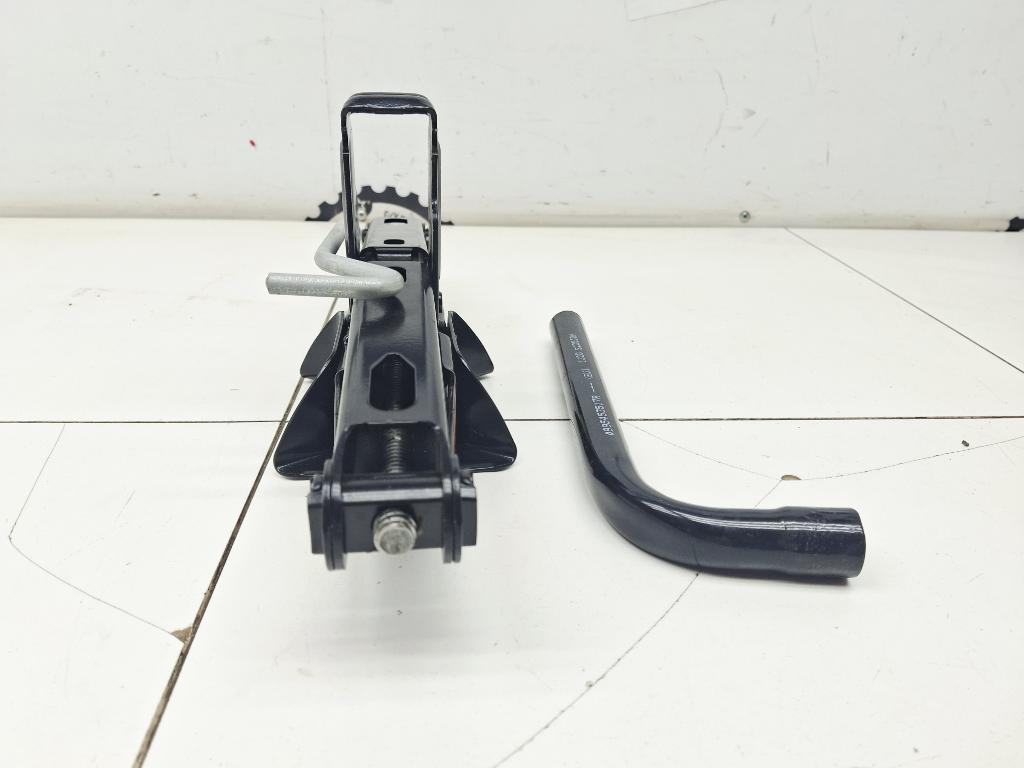 Домкрат, 4000 рублей, Пермь