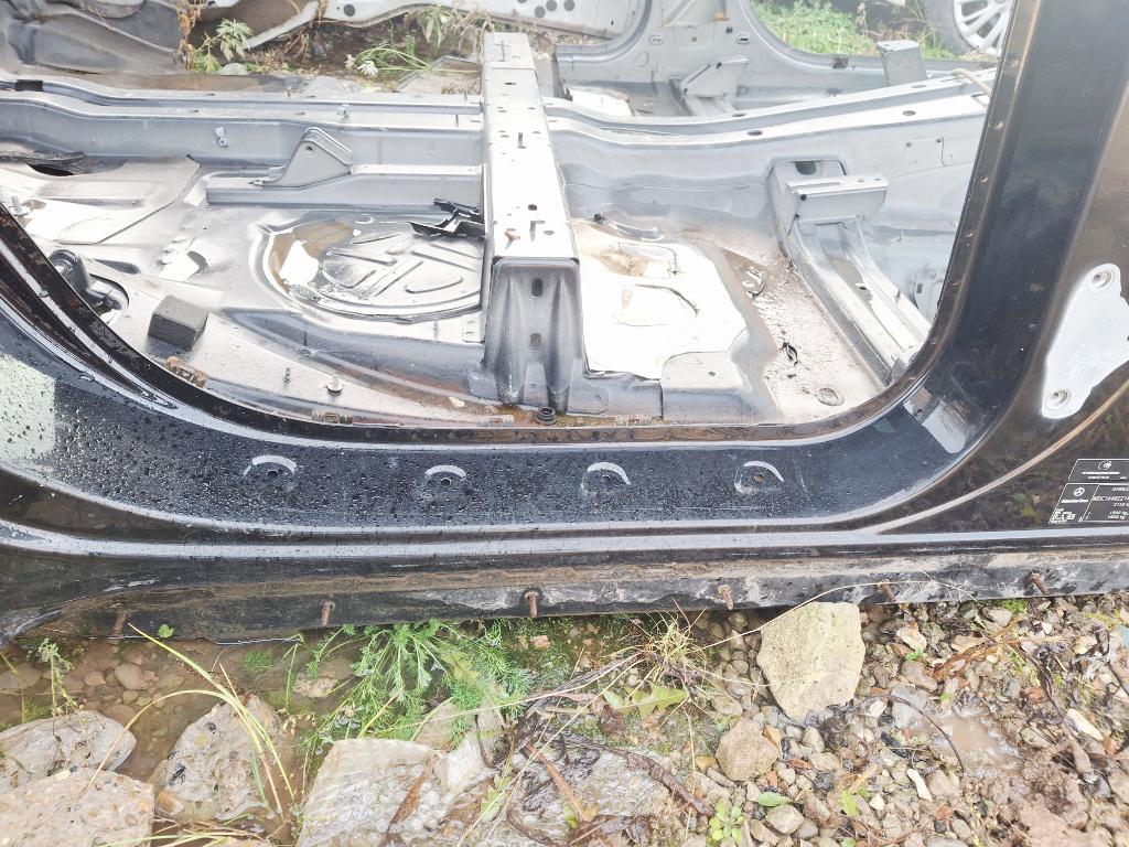 Порог со стойкой правый, 25000 рублей, Пермь