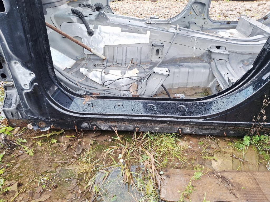 Порог со стойкой левый, 20000 рублей, Пермь