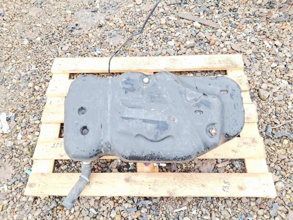 Бак топливный, 2000 рублей, Пермь