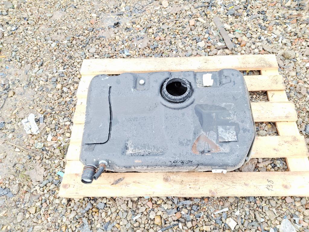 Бак топливный, 1500 рублей, Пермь