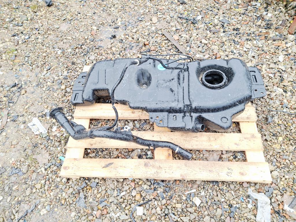 Бак топливный, 1000 рублей, Пермь