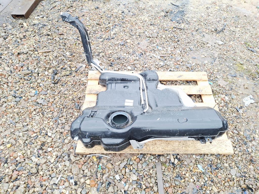 Бак топливный, 2000 рублей, Пермь