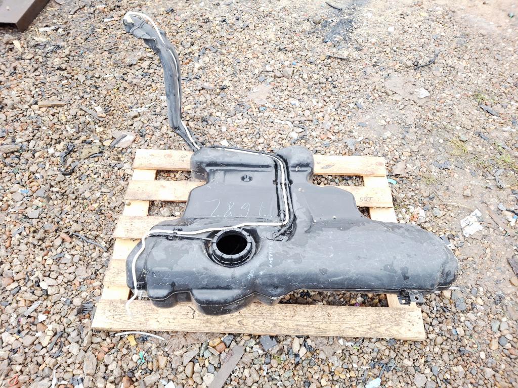 Бак топливный, 2000 рублей, Пермь